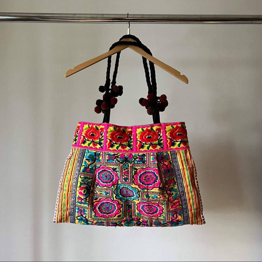 Colorful Embroidered Bag - Picture 5 of 11